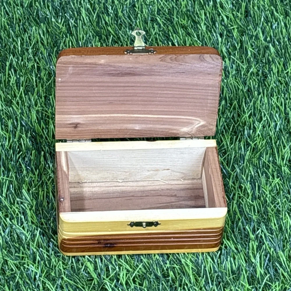 Vintage Limon Colorado Wood Trinket Box Two Tone Jewelry Souvenir